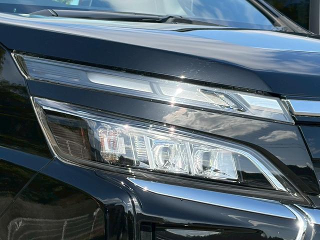 ヴォクシー ＺＳ　禁煙　社外ナビ　フルセグＴＶ　フリップダウンモニター　バックカメラ　両側パワースライド　ＤＶＤ再生　前後ドラレコ　社外１７インチＡＷ　衝突軽減ブレーキ　ＬＥＤ　ＥＴＣ　クルーズコントロール　ＵＳＢ接続（46枚目）