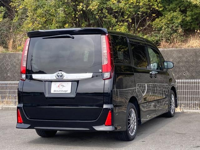 ノア Ｓｉ　禁煙　純正９インチナビ　両側パワースライドドア　純正１６インチアルミ　バックカメラ　フルセグＴＶ　ＣＤ／ＤＶＤ再生可　Ｂｌｕｅｔｏｏｔｈ接続　ＥＴＣ　前後ドラレコ　ＬＥＤヘッドライト　スマートキー（9枚目）