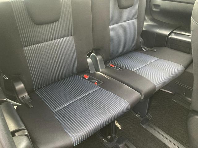 ノア Ｓｉ　禁煙　純正９インチナビ　両側パワースライドドア　純正１６インチアルミ　バックカメラ　フルセグＴＶ　ＣＤ／ＤＶＤ再生可　Ｂｌｕｅｔｏｏｔｈ接続　ＥＴＣ　前後ドラレコ　ＬＥＤヘッドライト　スマートキー（13枚目）