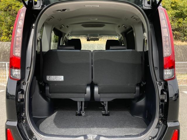 ノア Ｓｉ　禁煙　純正９インチナビ　両側パワースライドドア　純正１６インチアルミ　バックカメラ　フルセグＴＶ　ＣＤ／ＤＶＤ再生可　Ｂｌｕｅｔｏｏｔｈ接続　ＥＴＣ　前後ドラレコ　ＬＥＤヘッドライト　スマートキー（14枚目）