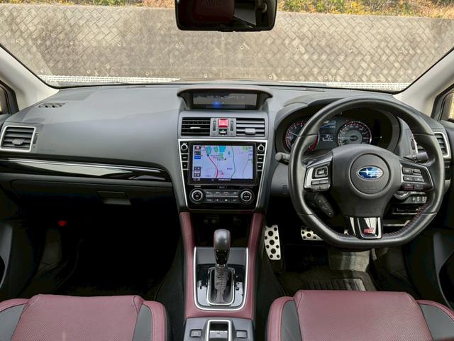 レヴォーグ ２．０ＳＴＩスポーツアイサイト　ワンオーナー　禁煙　純正ナビ　デジタルインナーミラー　Ｓｏｎｉｃ　Ｄｅｓｉｇｎスピーカー　レザーシート　パワーシート　ＳＴＩマフラー　ＳＴＩタワーバー　ＡＣＣ　フルセグ　ＥＴＣ　ドラレコ　ＢＳＭ（7枚目）