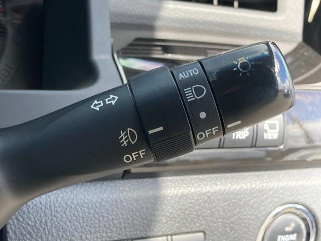 ヴェルファイア ２．４Ｚ　ゴールデンアイズ　禁煙　全周囲カメラ　後席フリップダウンモニター　社外マフラー　黒ハーフレザー　両側パワースライドドア　純正ナビ　フルセグ　純正１８インチアルミ　前後クリソナ　ＥＴＣ　ＵＳＢポート　エアロ　車検整備付（24枚目）