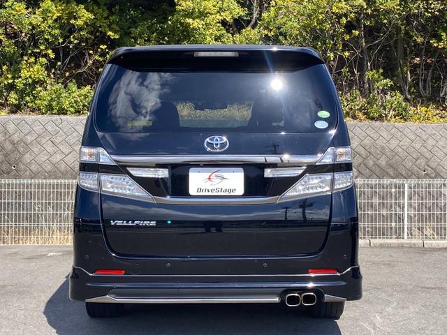 ヴェルファイア ２．４Ｚ　ゴールデンアイズ　禁煙　全周囲カメラ　後席フリップダウンモニター　社外マフラー　黒ハーフレザー　両側パワースライドドア　純正ナビ　フルセグ　純正１８インチアルミ　前後クリソナ　ＥＴＣ　ＵＳＢポート　エアロ　車検整備付（46枚目）