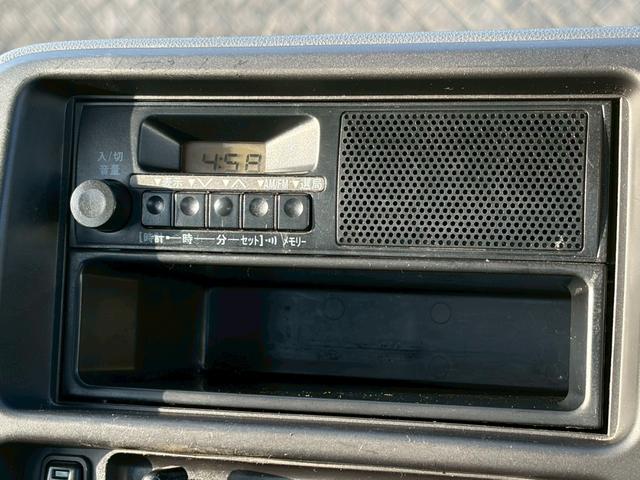 ピクシスバン スペシャル　５速ＭＴ　ユーザー買取　禁煙車　両側スライドドア　エアコン　運転席・助手席エアバック　純正オーディオ　パワーステアリング　ヘッドライトレベライザー　車検整備付（15枚目）