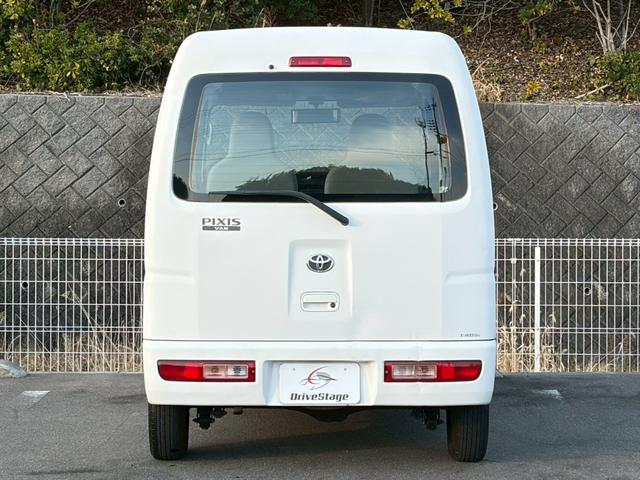 ピクシスバン スペシャル　５速ＭＴ　ユーザー買取　禁煙車　両側スライドドア　エアコン　運転席・助手席エアバック　純正オーディオ　パワーステアリング　ヘッドライトレベライザー　車検整備付（17枚目）