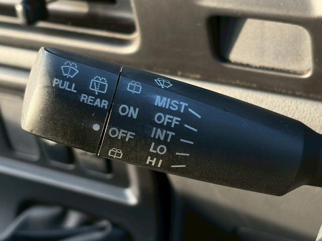 ピクシスバン スペシャル　５速ＭＴ　ユーザー買取　禁煙車　両側スライドドア　エアコン　運転席・助手席エアバック　純正オーディオ　パワーステアリング　ヘッドライトレベライザー　車検整備付（19枚目）