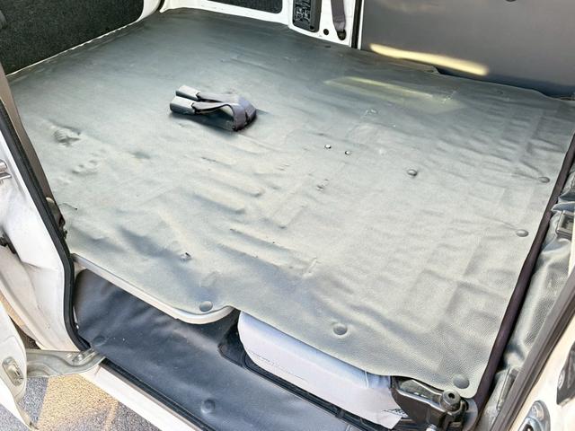ピクシスバン スペシャル　５速ＭＴ　ユーザー買取　禁煙車　両側スライドドア　エアコン　運転席・助手席エアバック　純正オーディオ　パワーステアリング　ヘッドライトレベライザー　車検整備付（27枚目）
