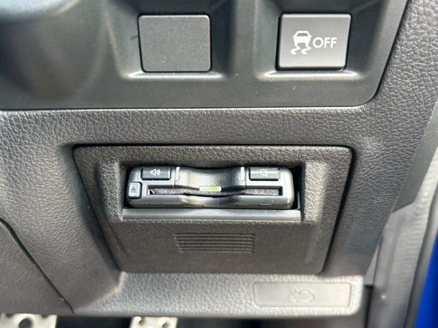 ＷＲＸ ＳＴＩ ＳＴＩ　禁煙　６ＭＴ　ユーザー買取　Ｔベルト交換済み　ＳＴＩフルエアロ　ＳＴＩマフラー　社外ナビ　バックカメラ　ＥＮＫＥＩ１８インチＡＷ　追加ブーストメーター　ブレンボキャリパー　レーダー探知機　法定点検整備（22枚目）