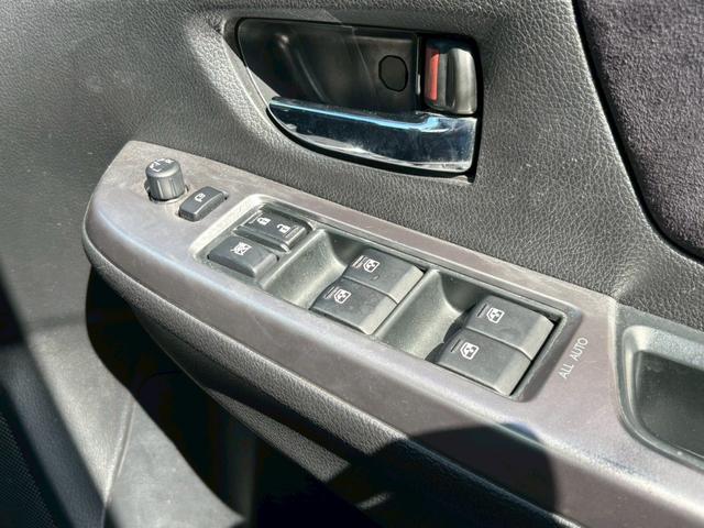 ＷＲＸ ＳＴＩ ＳＴＩ　禁煙　６ＭＴ　ユーザー買取　Ｔベルト交換済み　ＳＴＩフルエアロ　ＳＴＩマフラー　社外ナビ　バックカメラ　ＥＮＫＥＩ１８インチＡＷ　追加ブーストメーター　ブレンボキャリパー　レーダー探知機　法定点検整備（23枚目）