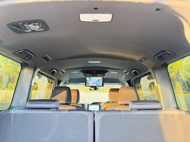 ヴォクシー ＺＳ　煌　禁煙車　純正１０型ナビ　フリップダウンモニター　バックカメラ　フルセグＴＶ　両側パワースライド　クルーズコントロール　Ｂｌｕｅｔｏｏｔｈ接続　ＥＴＣ２．０　衝突軽減ブレーキ　レーンキープ　純正１６ＡＷ（43枚目）