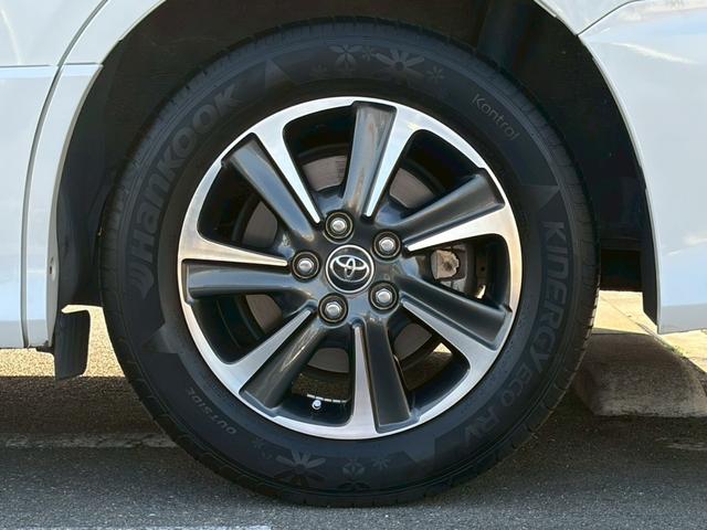 ヴォクシー ＺＳ　煌　禁煙車　純正１０型ナビ　フリップダウンモニター　バックカメラ　フルセグＴＶ　両側パワースライド　クルーズコントロール　Ｂｌｕｅｔｏｏｔｈ接続　ＥＴＣ２．０　衝突軽減ブレーキ　レーンキープ　純正１６ＡＷ（51枚目）