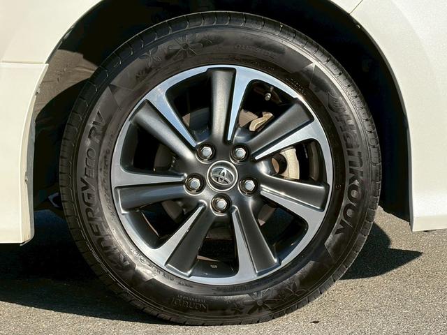 ヴォクシー ＺＳ　煌　禁煙車　純正１０型ナビ　フリップダウンモニター　バックカメラ　フルセグＴＶ　両側パワースライド　クルーズコントロール　Ｂｌｕｅｔｏｏｔｈ接続　ＥＴＣ２．０　衝突軽減ブレーキ　レーンキープ　純正１６ＡＷ（52枚目）