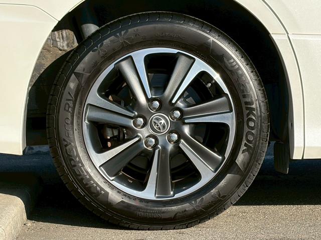 ヴォクシー ＺＳ　煌　禁煙車　純正１０型ナビ　フリップダウンモニター　バックカメラ　フルセグＴＶ　両側パワースライド　クルーズコントロール　Ｂｌｕｅｔｏｏｔｈ接続　ＥＴＣ２．０　衝突軽減ブレーキ　レーンキープ　純正１６ＡＷ（53枚目）