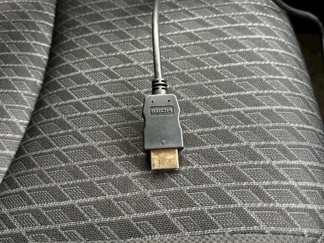 プリウス E ユーザー買取 禁煙 社外9インチSDナビ バックカメラ フルセグTV ETC LEDヘッドライト Bluetooth接続 HDMI接続 プッシュスタート カーテン・サイドエアバック オートライト(16枚目)