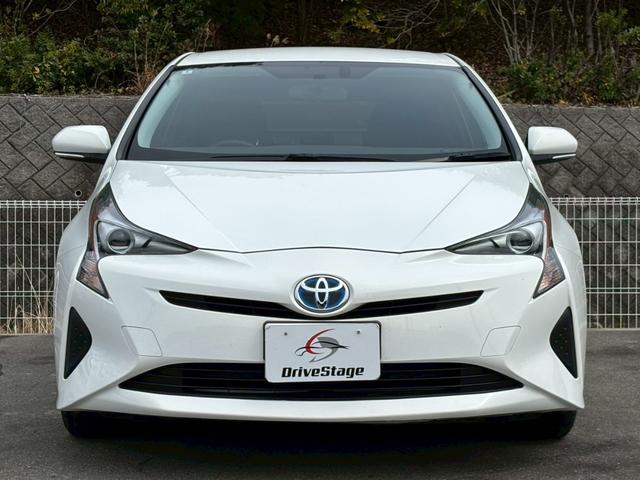 プリウス E ユーザー買取 禁煙 社外9インチSDナビ バックカメラ フルセグTV ETC LEDヘッドライト Bluetooth接続 HDMI接続 プッシュスタート カーテン・サイドエアバック オートライト(28枚目)