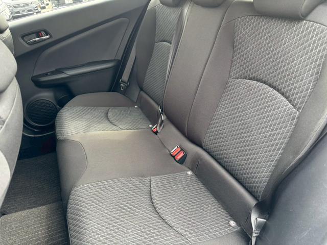 プリウス E ユーザー買取 禁煙 社外9インチSDナビ バックカメラ フルセグTV ETC LEDヘッドライト Bluetooth接続 HDMI接続 プッシュスタート カーテン・サイドエアバック オートライト(34枚目)