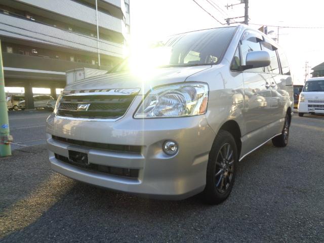 ノア Ｘ　リミテッド　両側パワースライドドア　室内カーテン　ナビ（7枚目）