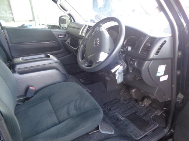 ハイエースバン ロングスーパーＧＬ　バックカメラ内蔵ミラー　ベットキット（11枚目）