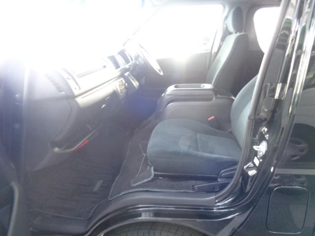 ハイエースバン ロングスーパーＧＬ　バックカメラ内蔵ミラー　ベットキット（17枚目）