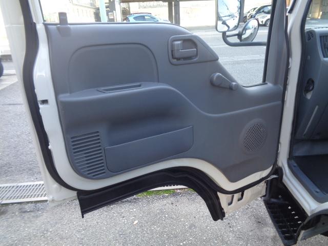 エルフトラック 　低温冷凍車－３０℃　東プレ　１５００キロ（17枚目）