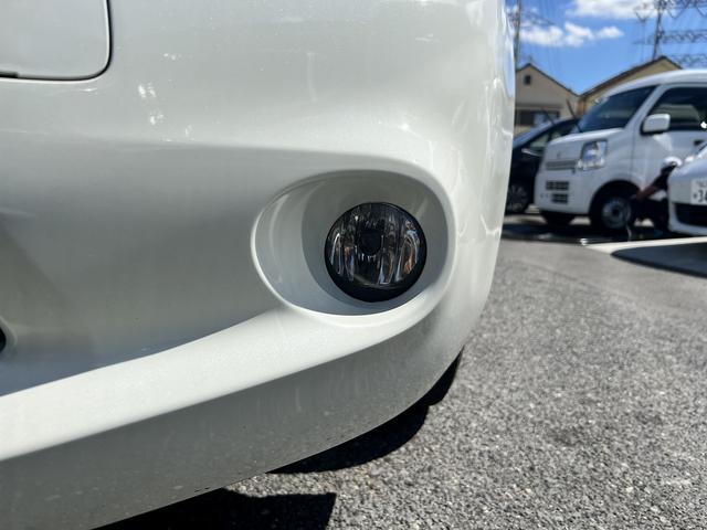 フロントフォグランプ付いてます♪濃霧時でも光を通すので対向車に存在を知らせます☆