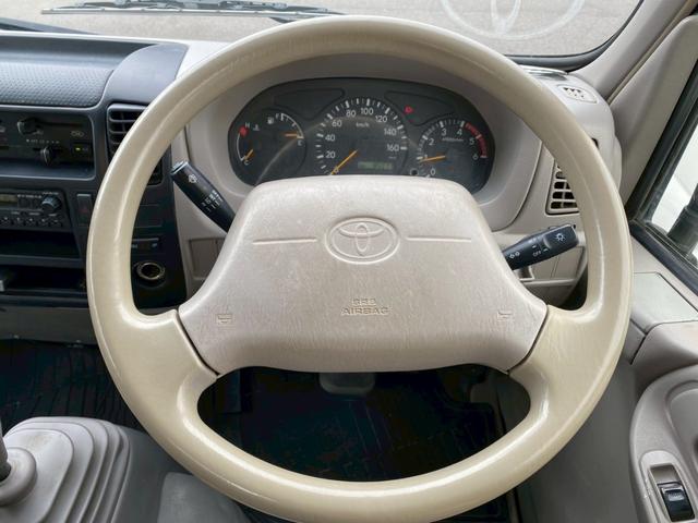トヨエース ロングジャストロー　荷台木製張替え済み　ＭＴ車　積載１．４５ｔ　パワ－ウィンドウ　ＥＴＣ　ドアバイザー　ＡＢＳ　荷台寸法：長さ：３１１０ｍｍ　幅：１６１０ｍｍ　高さ３８０ｍｍ（15枚目）