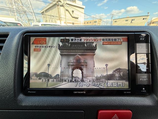 ハイエースバン ロングDX 5ドア 低床 5人乗り 積載量1250kg ナビ テレビ バックETC ドアバイザー プライバシーガラス ABS カメラ バックカメラ両側スライドドア小窓付き キーレス パワーウィンドウ(11枚目)