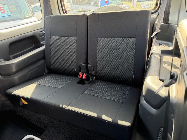 ジムニー ＸＧ　切替式４ＷＤ　ターボ付き　キーレス　ドラレコ　パワーウィンドウ　ＣＤ再生　ＦＭ　ＡＭラジオ　ＡＢＳ　ドアバイザー　助手席エアバック　取り扱い説明書　メンテナンスノート　記録簿（16枚目）