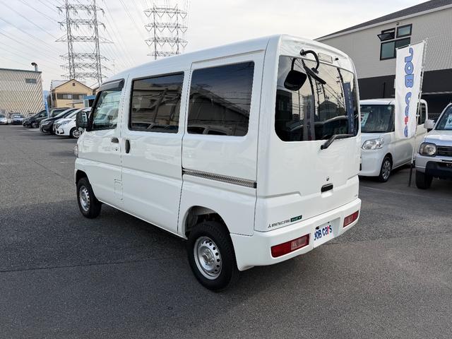 ミニキャブ・ミーブ ＣＤ　１６．０ｋｗｈ　２シーター　充電ケ－ブル付き　ナビ　バックカメラ　ＥＴＣ　キーレス　パワーウィンドウ　プライバシーガラス　シートヒーター　ドライブレコーダー　ドアバイザー　取り扱い説明書　保証書　記録簿付き（6枚目）