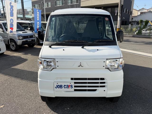 ミニキャブ・ミーブ ＣＤ　１６．０ｋｗｈ　２シーター　充電ケ－ブル付き　ナビ　バックカメラ　ＥＴＣ　キーレス　パワーウィンドウ　プライバシーガラス　シートヒーター　ドライブレコーダー　ドアバイザー　取り扱い説明書　保証書　記録簿付き（8枚目）