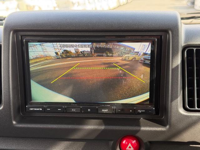 ミニキャブ・ミーブ ＣＤ　１６．０ｋｗｈ　２シーター　充電ケ－ブル付き　ナビ　バックカメラ　ＥＴＣ　キーレス　パワーウィンドウ　プライバシーガラス　シートヒーター　ドライブレコーダー　ドアバイザー　取り扱い説明書　保証書　記録簿付き（13枚目）