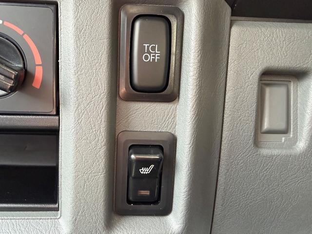 ミニキャブ・ミーブ ＣＤ　１６．０ｋｗｈ　２シーター　充電ケ－ブル付き　ナビ　バックカメラ　ＥＴＣ　キーレス　パワーウィンドウ　プライバシーガラス　シートヒーター　ドライブレコーダー　ドアバイザー　取り扱い説明書　保証書　記録簿付き（15枚目）