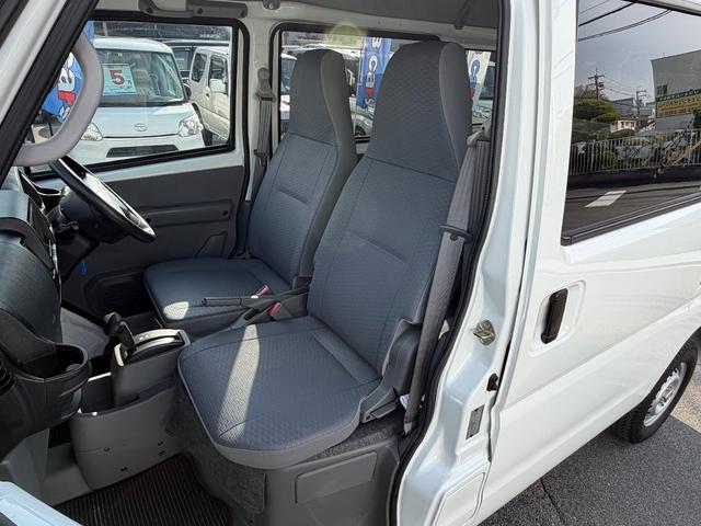 ミニキャブ・ミーブ ＣＤ　１６．０ｋｗｈ　２シーター　充電ケ－ブル付き　ナビ　バックカメラ　ＥＴＣ　キーレス　パワーウィンドウ　プライバシーガラス　シートヒーター　ドライブレコーダー　ドアバイザー　取り扱い説明書　保証書　記録簿付き（20枚目）