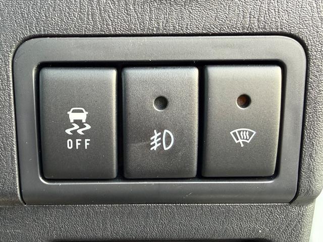 ジムニーシエラ ランドベンチャー 1オ-ナ- 切り替え式4WD ナビTV バックカメラ フォグライト シートヒーター 電動格納ミラー キーレス ドアバイザー パワーウィンドウ 横滑り防止装置 取り扱い説明書 保証書 記録簿付き(18枚目)