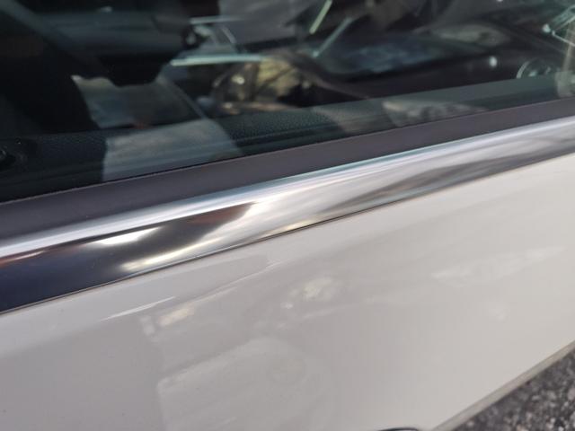 Eクラス E250 アバンギャルド 後期型!右ハンドル!メッキモール白サビ無し!(11枚目)