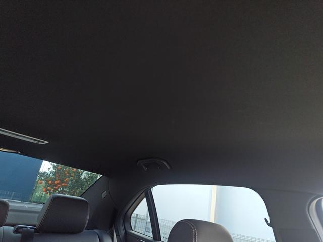 Eクラス E250 アバンギャルド 後期型!右ハンドル!メッキモール白サビ無し!(18枚目)