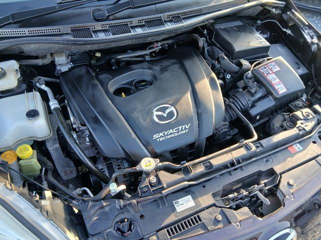 プレマシー ２０Ｃ－スカイアクティブ　ゲート式６ＡＴ　左側パワースライドドア　オートエアコン　ｉ－ｓｔｏｐ　ＫＡＲＡＫＵＲＩ７ｔｈシート（30枚目）