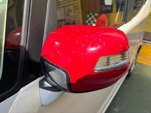 Ｎ－ＢＯＸスラッシュ Ｇ・Ｌインテリアカラーパッケージ　ツートンカラー　アメリカンダイナースタイル　純正ナビ　ＴＶ　バックカメラ　ＨＩＤ　シート・ステアリングヒーター（23枚目）