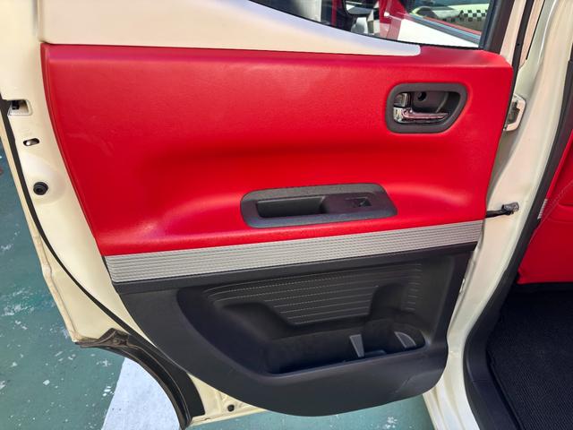Ｎ－ＢＯＸスラッシュ Ｇ・Ｌインテリアカラーパッケージ　ツートンカラー　アメリカンダイナースタイル　純正ナビ　ＴＶ　バックカメラ　ＨＩＤ　シート・ステアリングヒーター（47枚目）