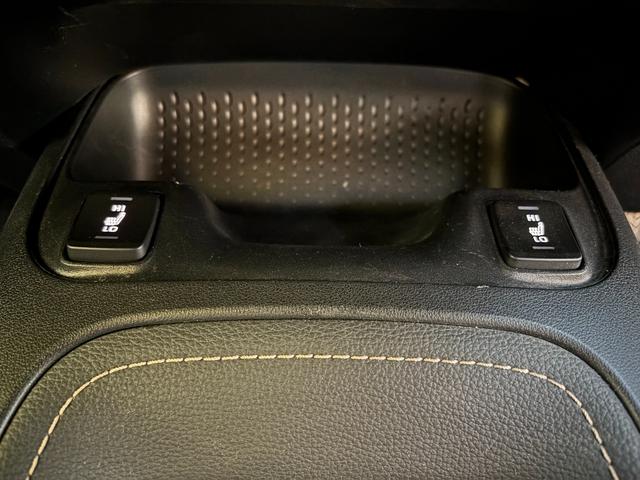カローラツーリング ハイブリッド　ダブルバイビー　モデリスタＦＳＲエアロ　純正１０．５型ＤＡナビ　フルセグ　シートヒーター　ＥＴＣ２．０（63枚目）