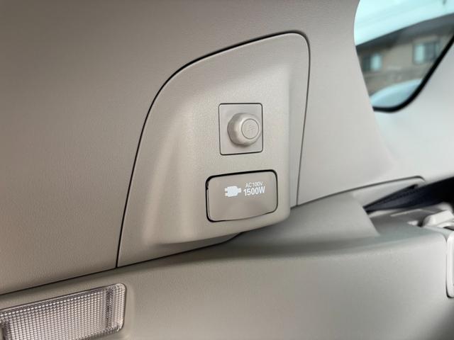 プリウス Ｓマイコーデ　専用黒レザーシート　社外ナビ　フルセグＴＶ　バックカメラ　ＨＩＤ　ＥＴＣ　ＡＣ１００Ｖ（70枚目）