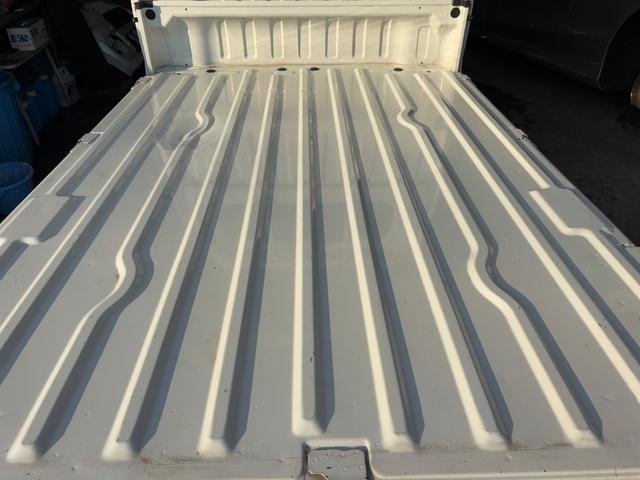 キャリイトラック KCエアコン・パワステ 4WD F5速MT(14枚目)