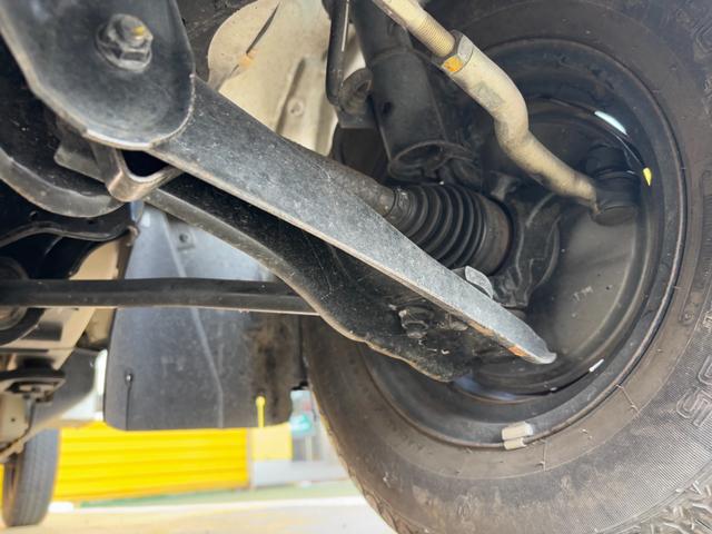 キャリイトラック KCエアコン・パワステ 4WD F5速MT(32枚目)