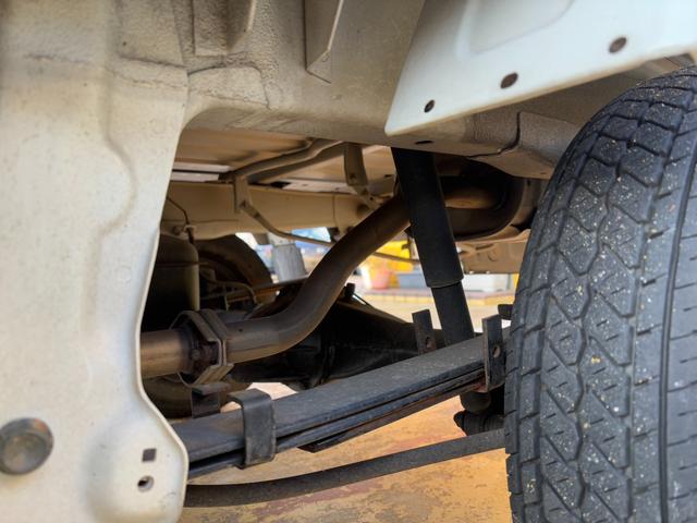 キャリイトラック KCエアコン・パワステ 4WD F5速MT(33枚目)