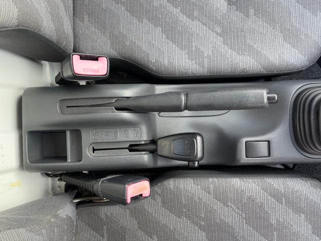 キャリイトラック KCエアコン・パワステ 4WD F5速MT(63枚目)