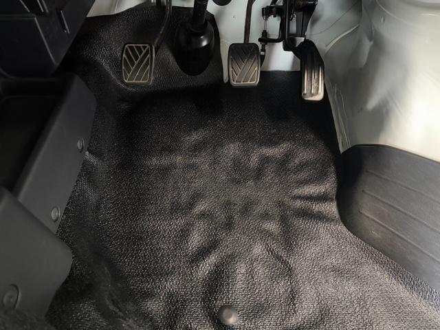 キャリイトラック KCエアコン・パワステ 4WD F5速MT(67枚目)