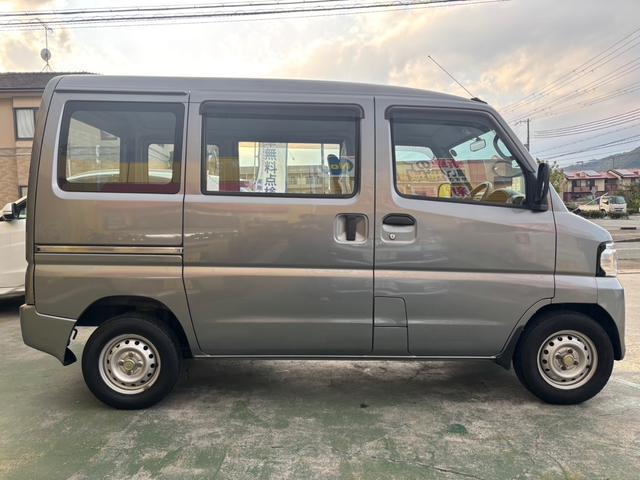 ＮＶ１００クリッパーバン ＤＸ　後期モデル　ＡＴ　パワステ　エアバック　ドラレコ（11枚目）