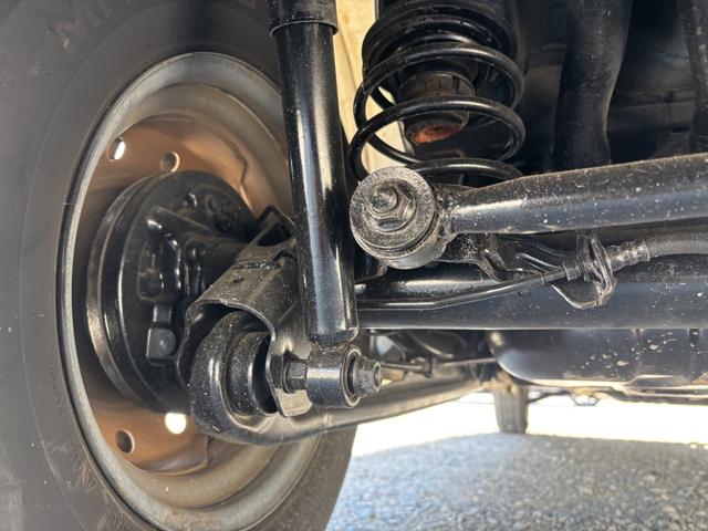 アルト Ｆ　４ＷＤ　Ｆ５速ＭＴ　ワンオーナー　キーレス　スペアタイヤ　ＡＢＳ　Ｗエアバック（28枚目）