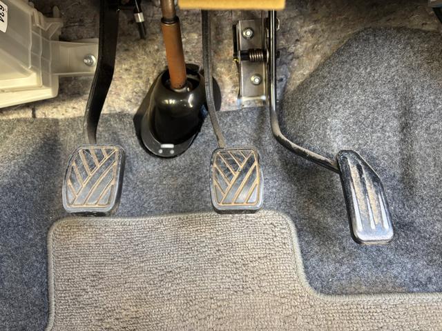 アルト Ｆ　４ＷＤ　Ｆ５速ＭＴ　ワンオーナー　キーレス　スペアタイヤ　ＡＢＳ　Ｗエアバック（79枚目）