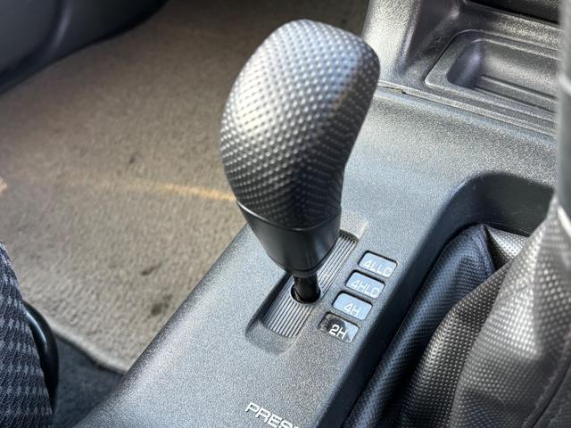 �S�v�c�؂�ւ����o�[�ł��B�O�H�̃X�[�p�[�Z���N�g�S�v�c�@�\�ł��B���H�󋵂ɂ���čœK�ȋ쓮������I�ׂ܂��B